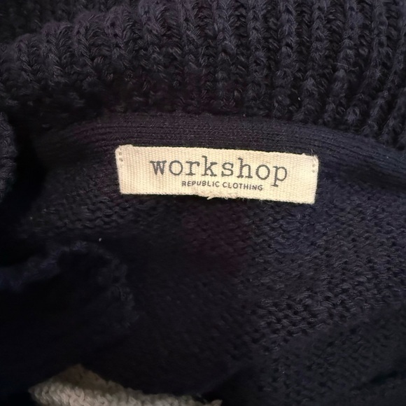 Workshop Republic Clothing Blue and White V-Neck Stripe Sweater Women Small - Picture 6 of 7